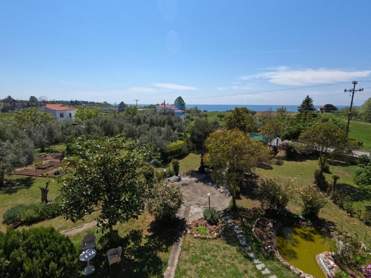 Pond And Pines, By Nice House By The Sea! Epanomi Exterior photo