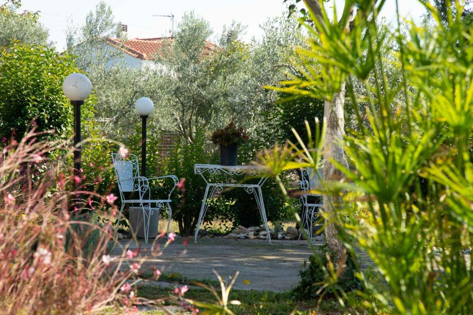 Pond And Pines, By Nice House By The Sea! Epanomi Exterior photo